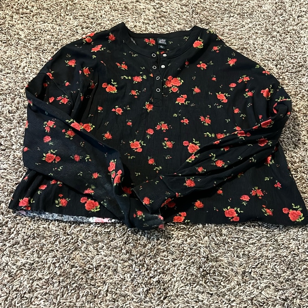 Cropped target Wild and Fable top